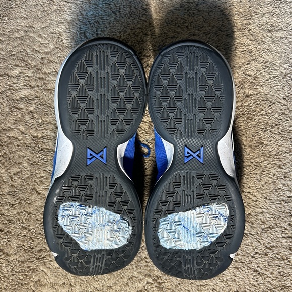 Great condition 
Used lightly 
Open to offers and questions!
Need to sell - Picture 3 of 3